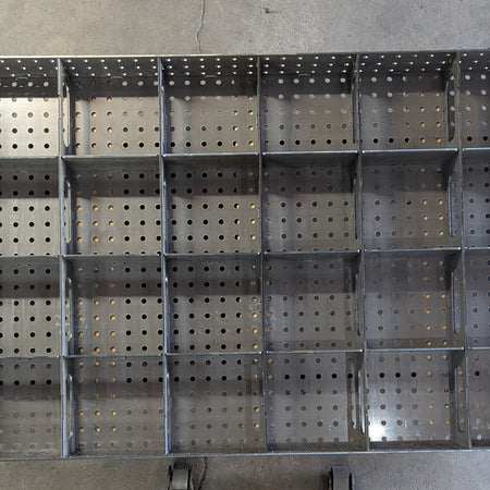 Welding fixture table leg detail